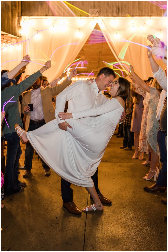glow stick send off at shiloh farm wedding in tallahassee 