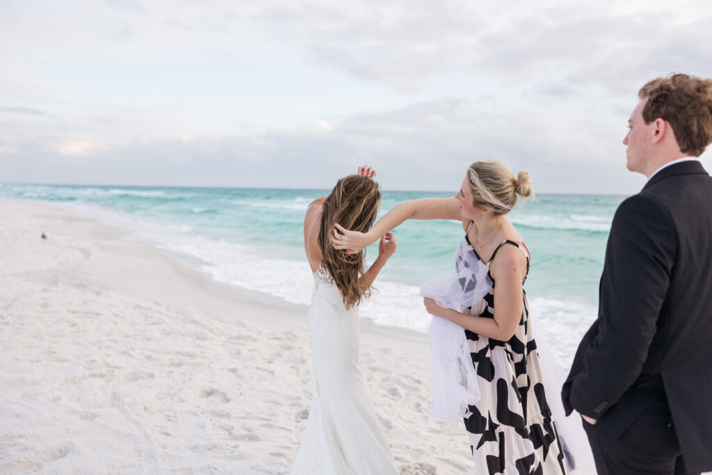 Jenna at JP Luxe Events assisting bride on wedding day