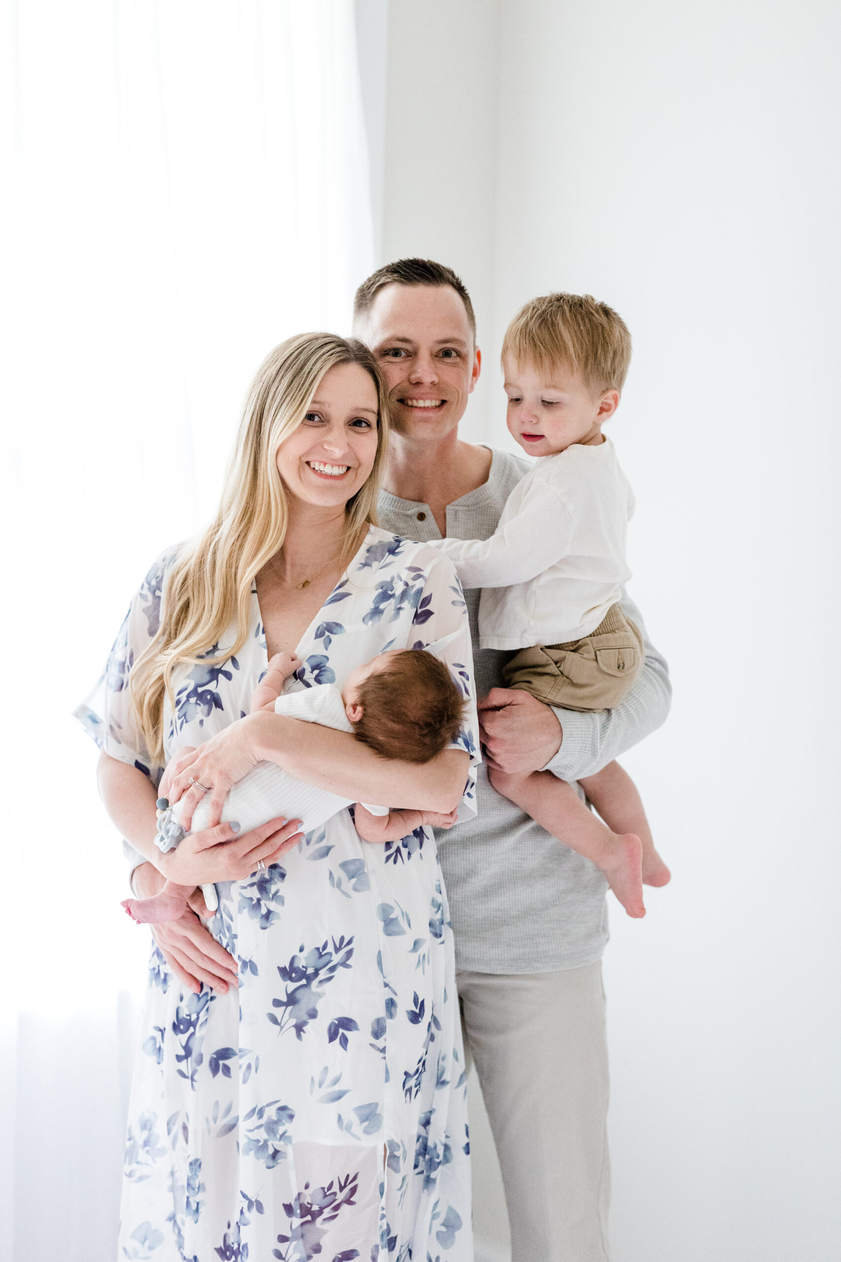 Family photos in a Maryland studio 